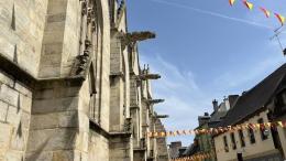 11. Enchaînement cohérent de gargouilles en façade de l'église Notre-Dame du Roncier à Josselin.